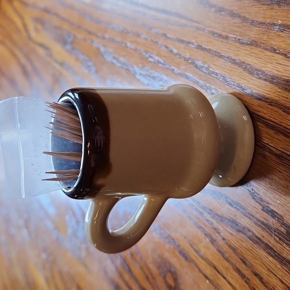 Cocoa Beach Toothpick Holder with Toothpicks - Picture 3 of 6